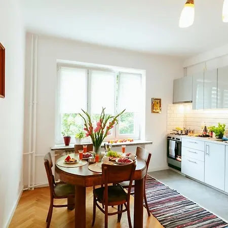 Apartament Retro Vibe In The District Of
