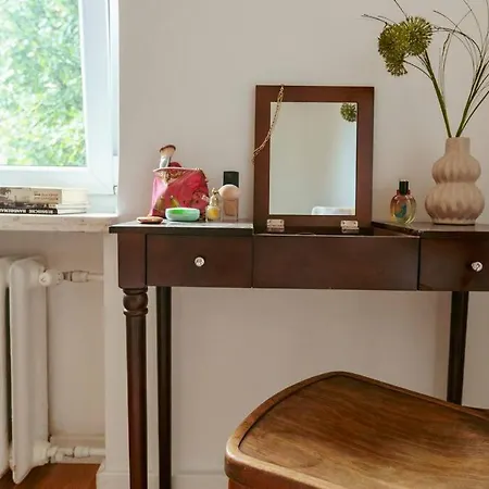 Retro Vibe In The District Of Apartment Warsaw